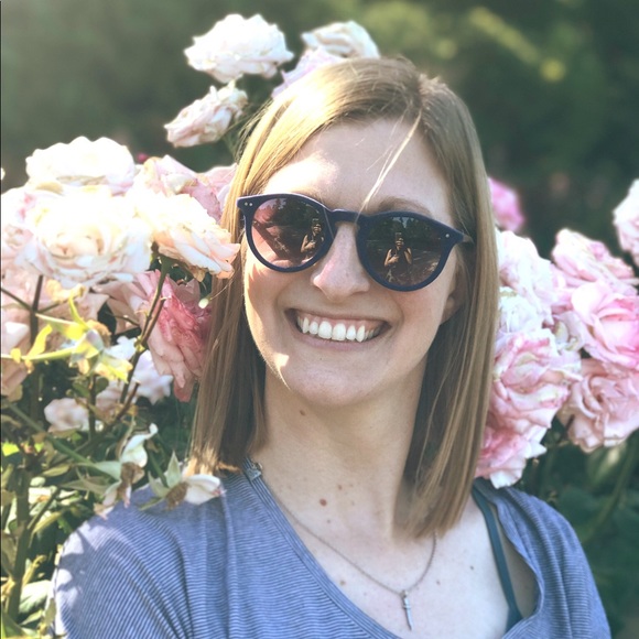 Meet your Posher, Kelly - Picture 1 of 1